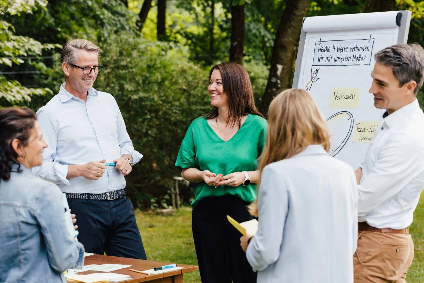 Person an Tafel bei Competence on Top