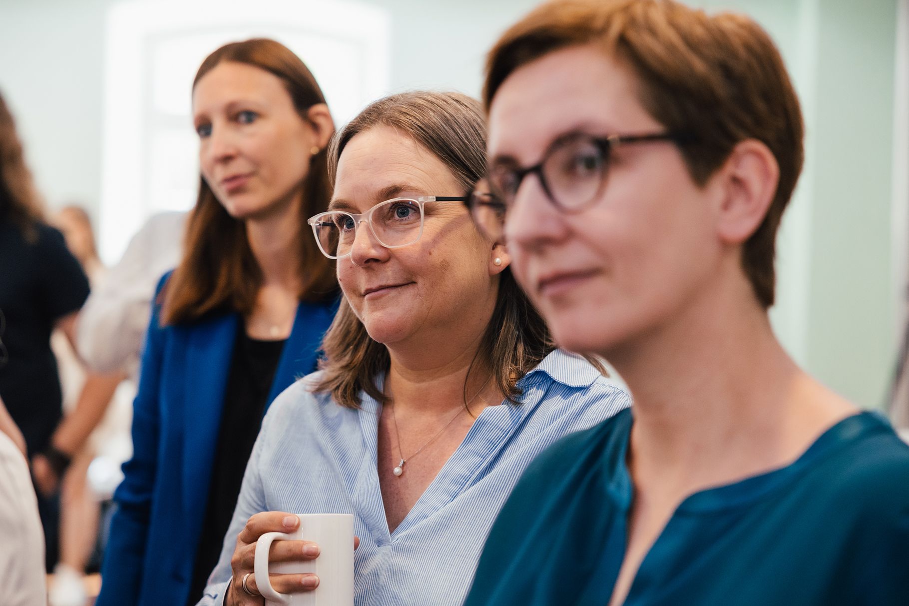 Personen im Kurs Tisch bei Competence on Top